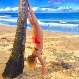 Meet your Posher, Liz